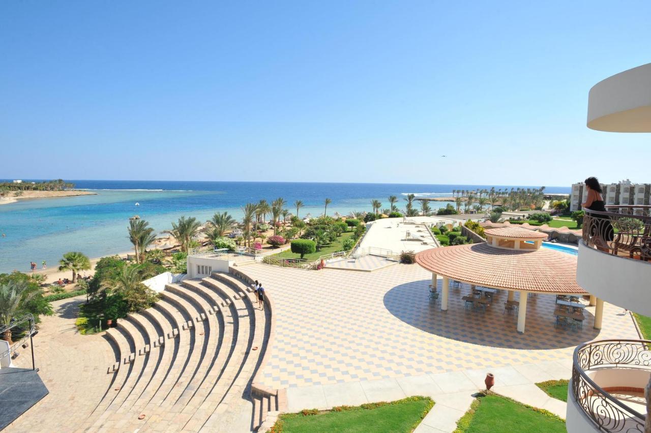 Royal Brayka Beach Resort Abu Dabab Exterior photo